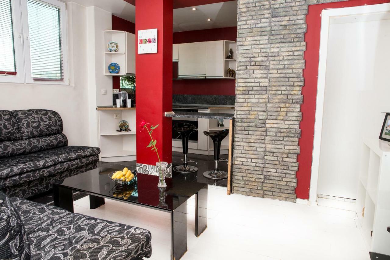 Sweet Home Sofia Luaran gambar